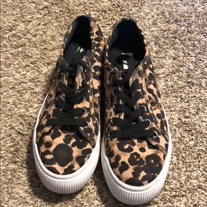 Cheetah print shoes size 7